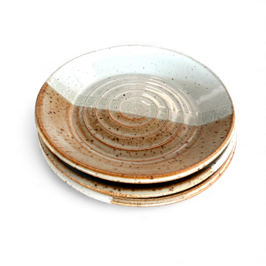 ap pottery brown & white dish