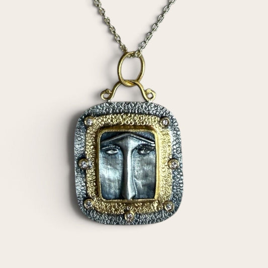 Lion Face Diamond border Charm