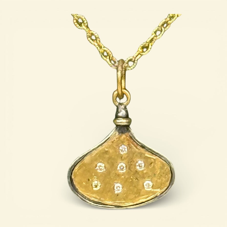Petal Pendant