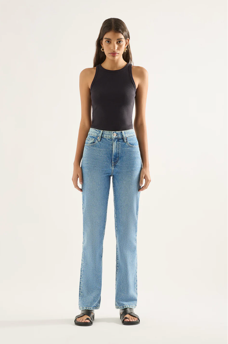 Zoe High Straight Jean