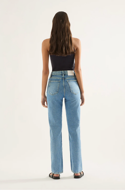 Zoe High Straight Jean